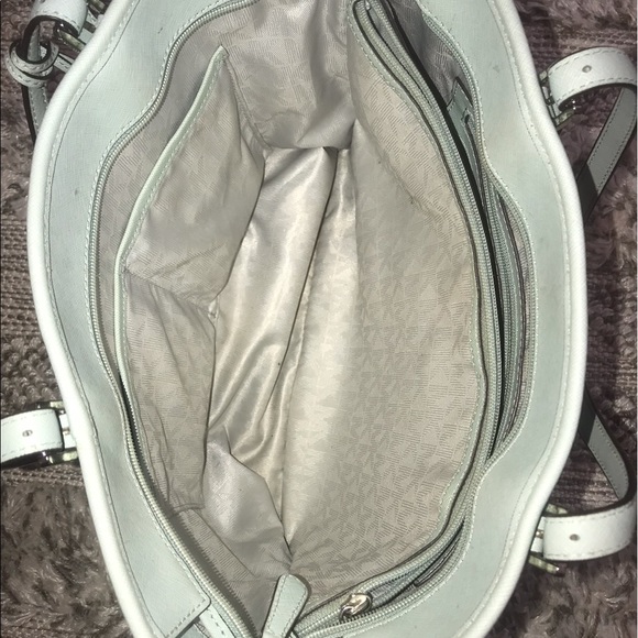 Michael Kors Bag - Picture 7 of 8